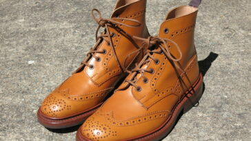 Tricker's Stow boots in acorn leather