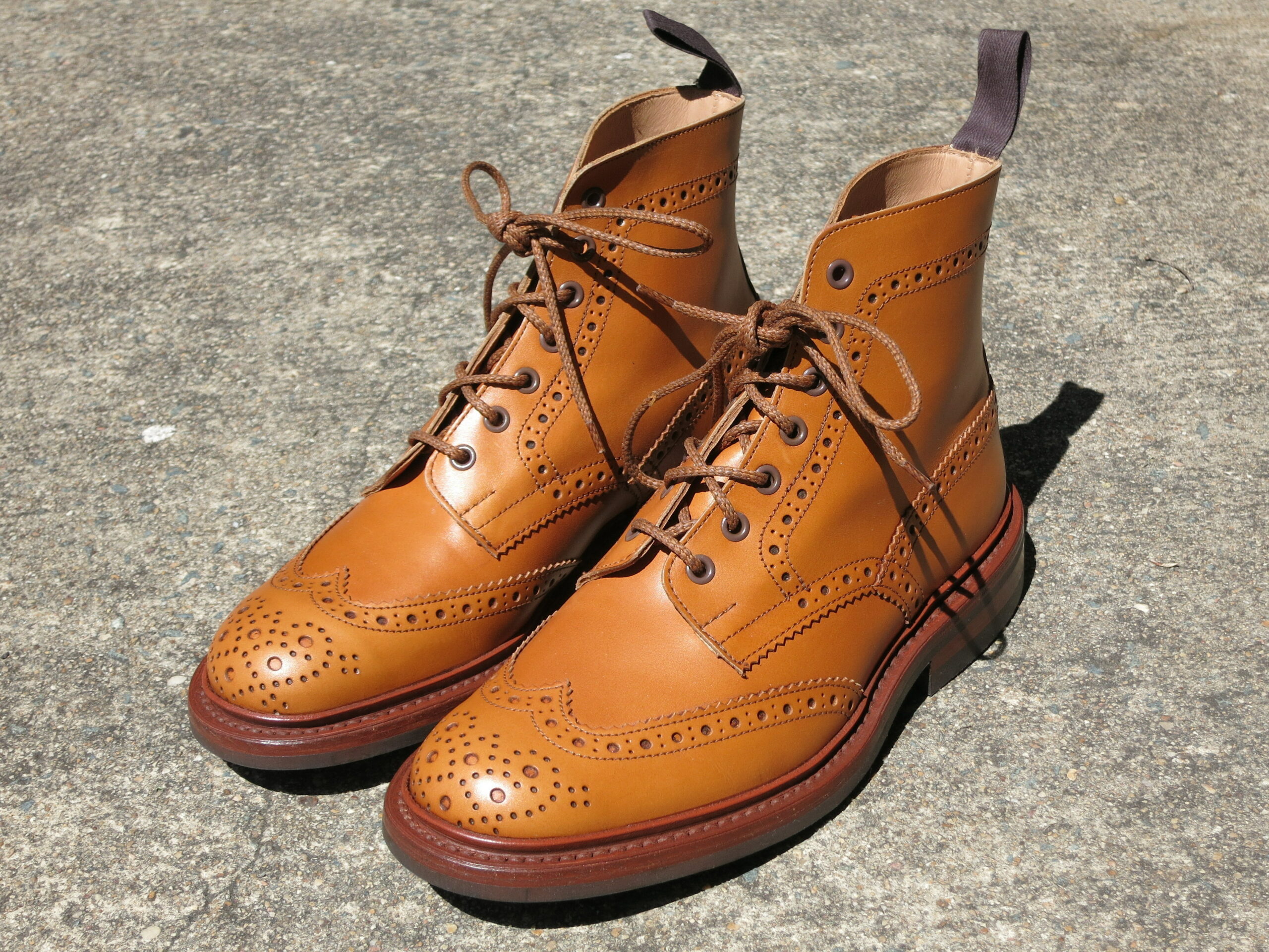 beautiful-patina-on-these-blake-boots-in-horween-s-vegetable-tanned